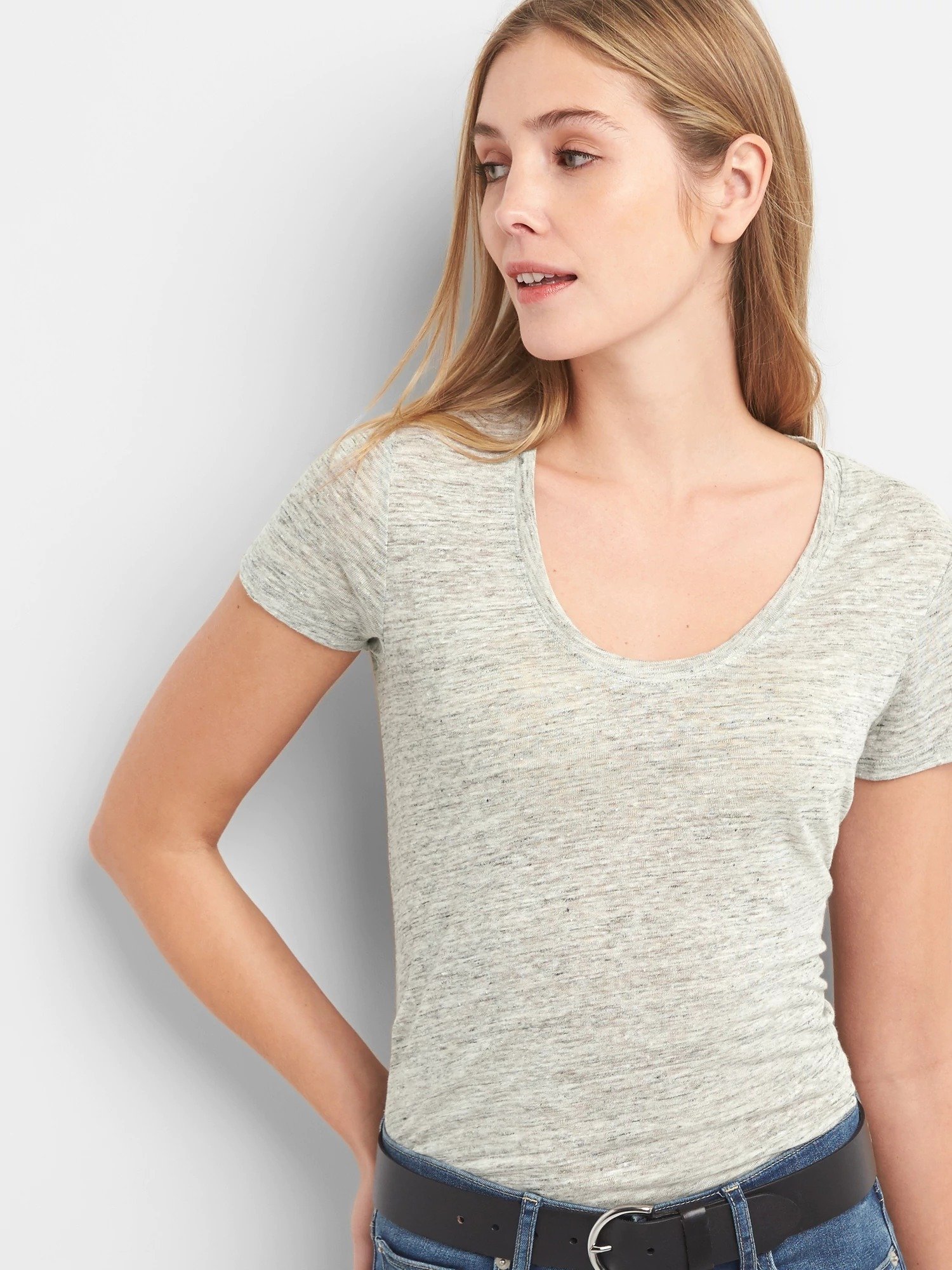 Kısa kollu keten t-shirt product image