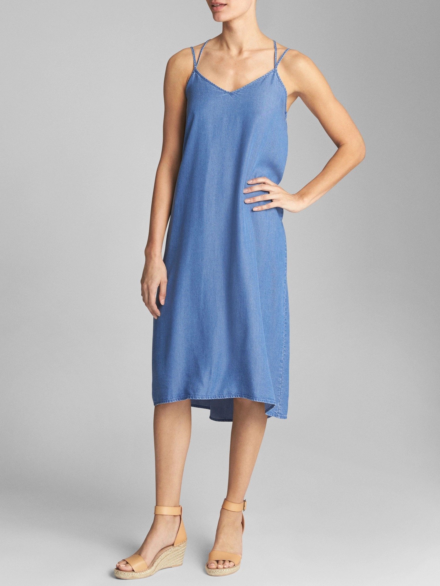 Çift askılı Tencel™ elbise product image