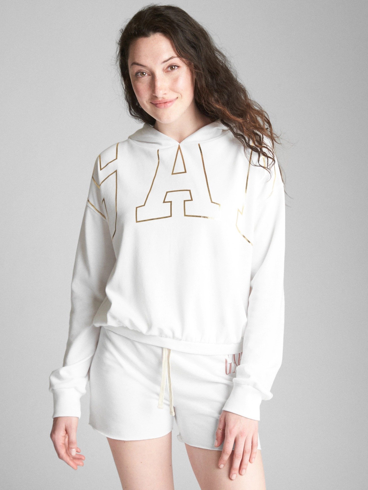 Metalik logolu fransız havlu kumaşı kapüşonlu sweatshirt product image