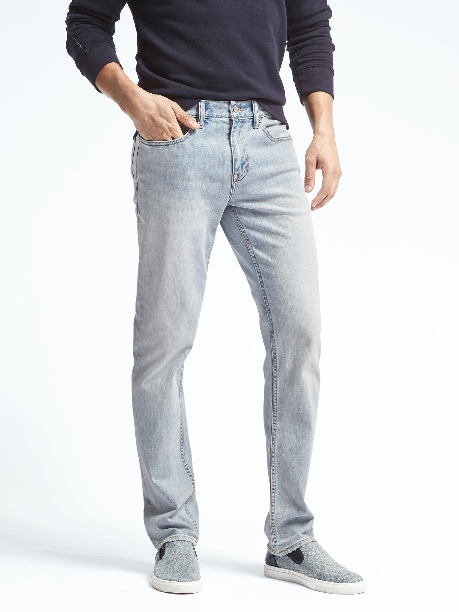 Açık Yıkamalı Slim Jean Pantolon product image