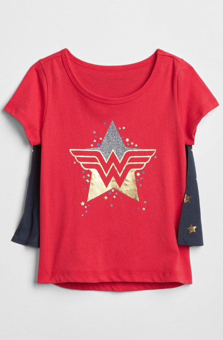  GapKids | Wonder Woman™ çıkarılabilir pelerinli t-shirt
