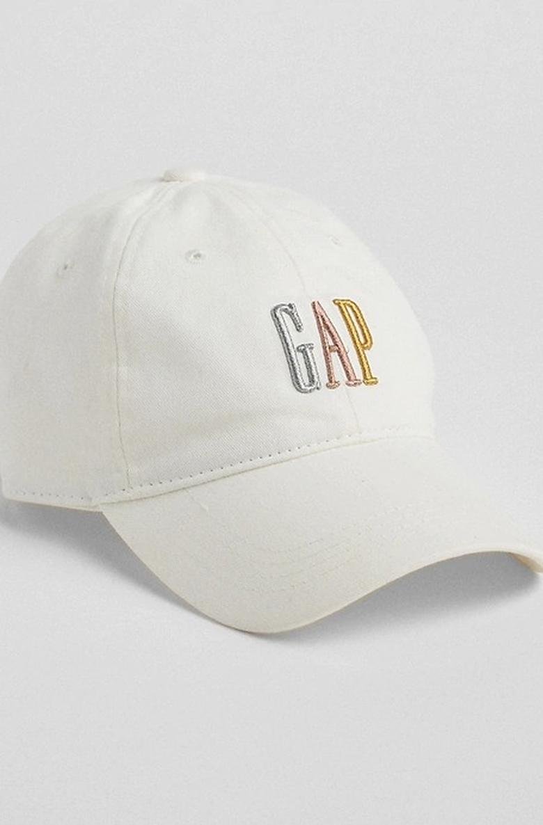  Logolu şapka