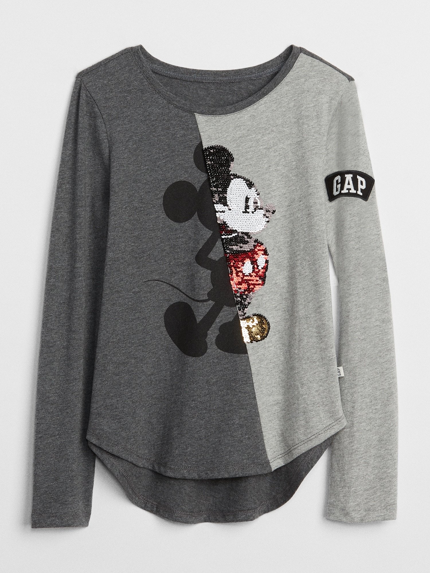 GapKids | Disney Mickey Mouse ve Minnie Mouse Değişen Pullu T-Shirt product image