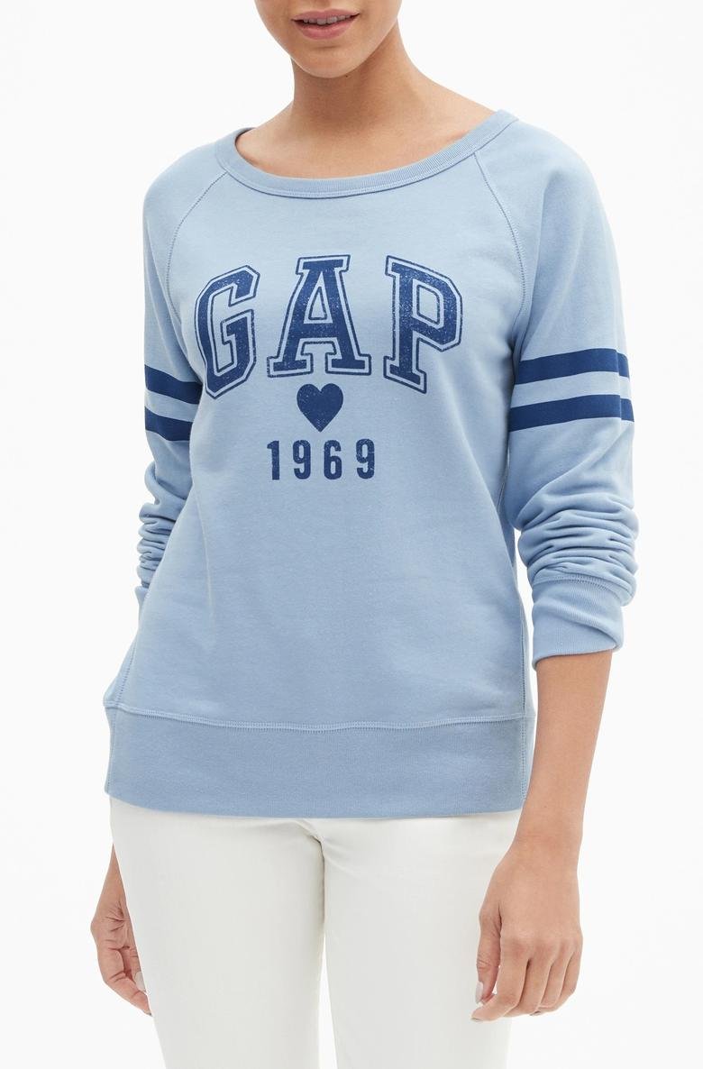  Gap Logo Kalp Desenli Sweatshirt