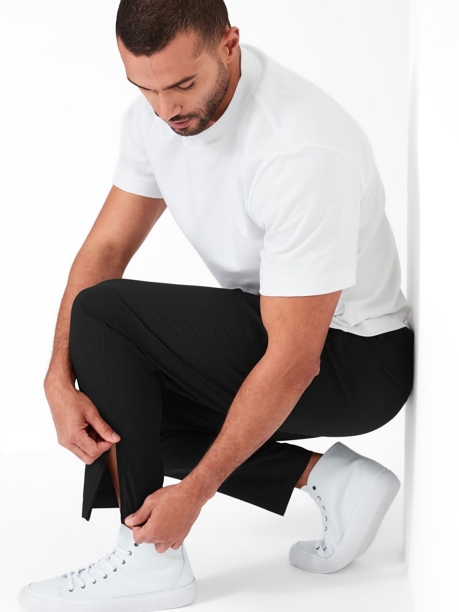 Motion Tech Cropped Chino Pantolon product image