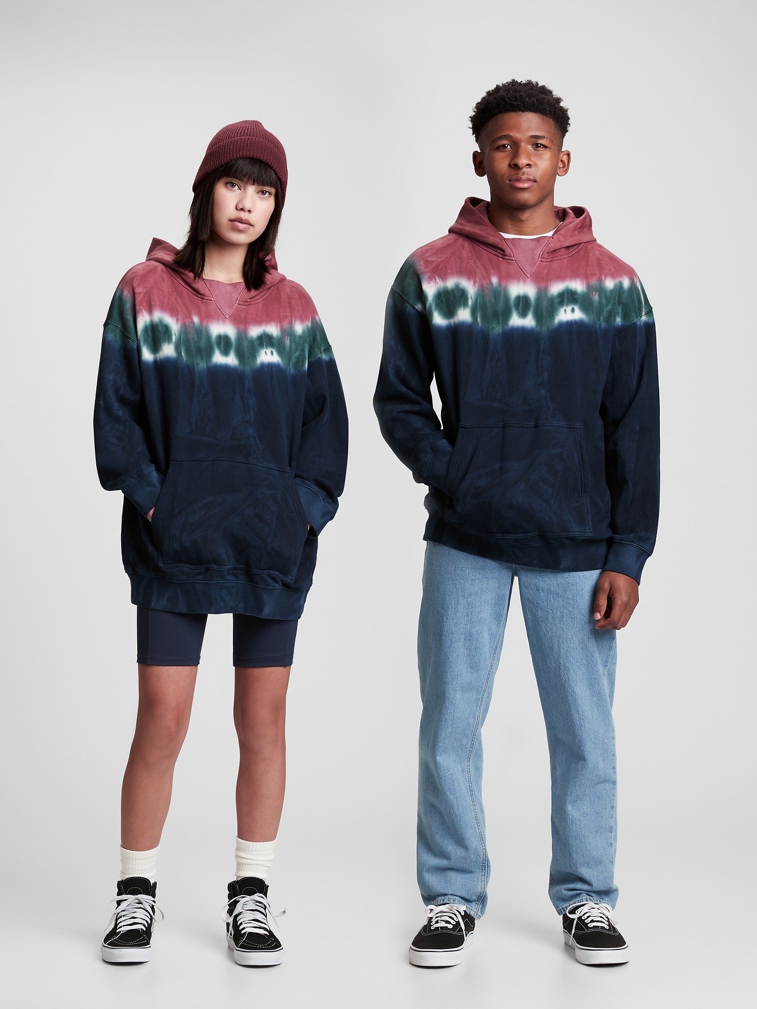 Batik Desenli Kapüşonlu Sweatshirt product image