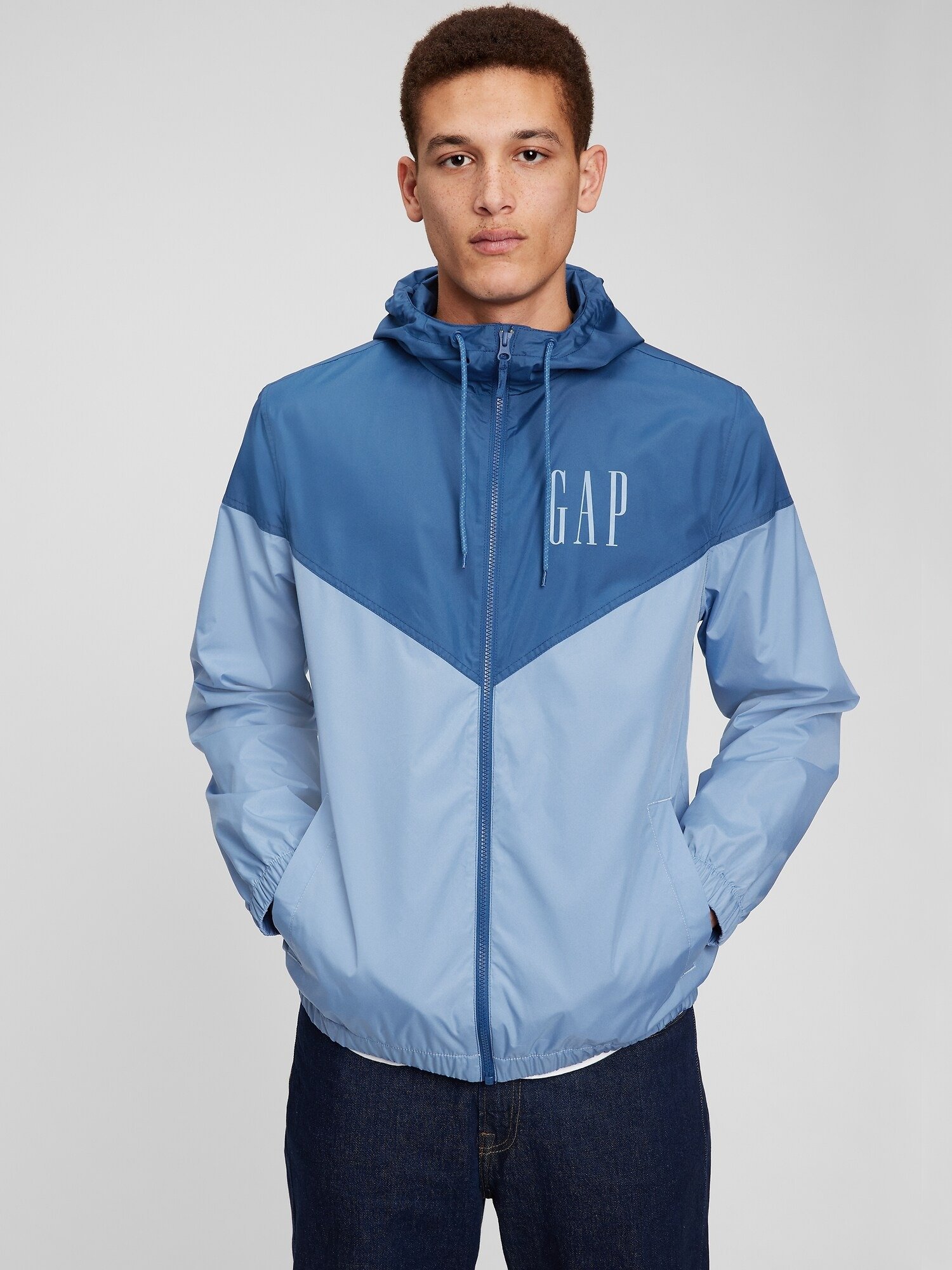 Gap Logo Kapüşonlu Rüzgarlık product image