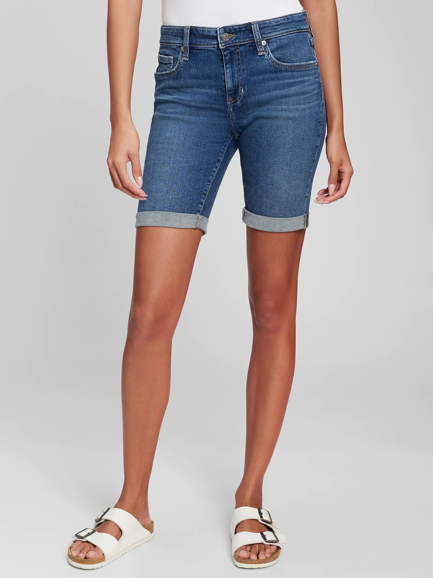 Mid Rise Jean Şort product image