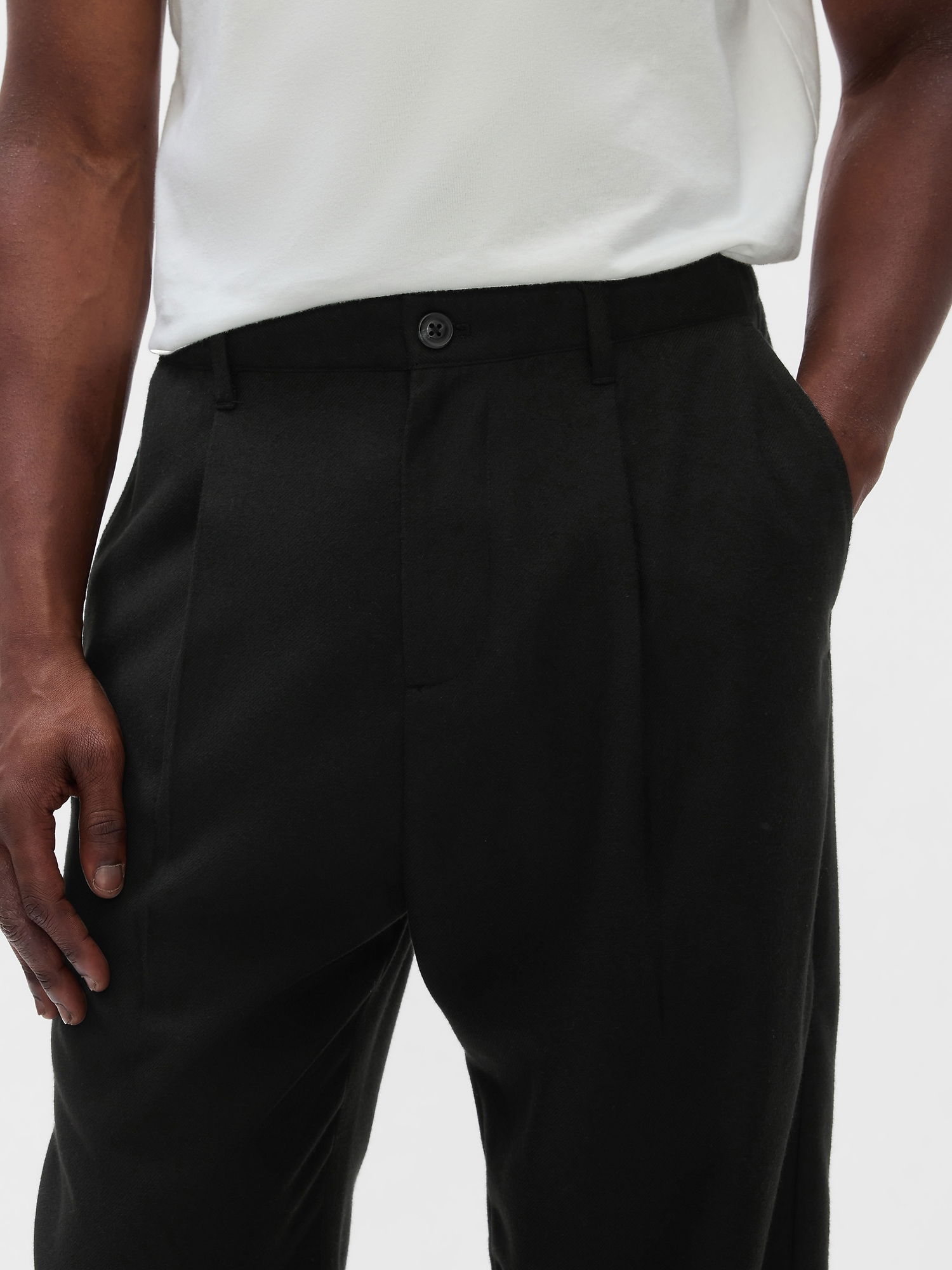 Geri Dönüştürülmüş Bol Plise Pantolon product image