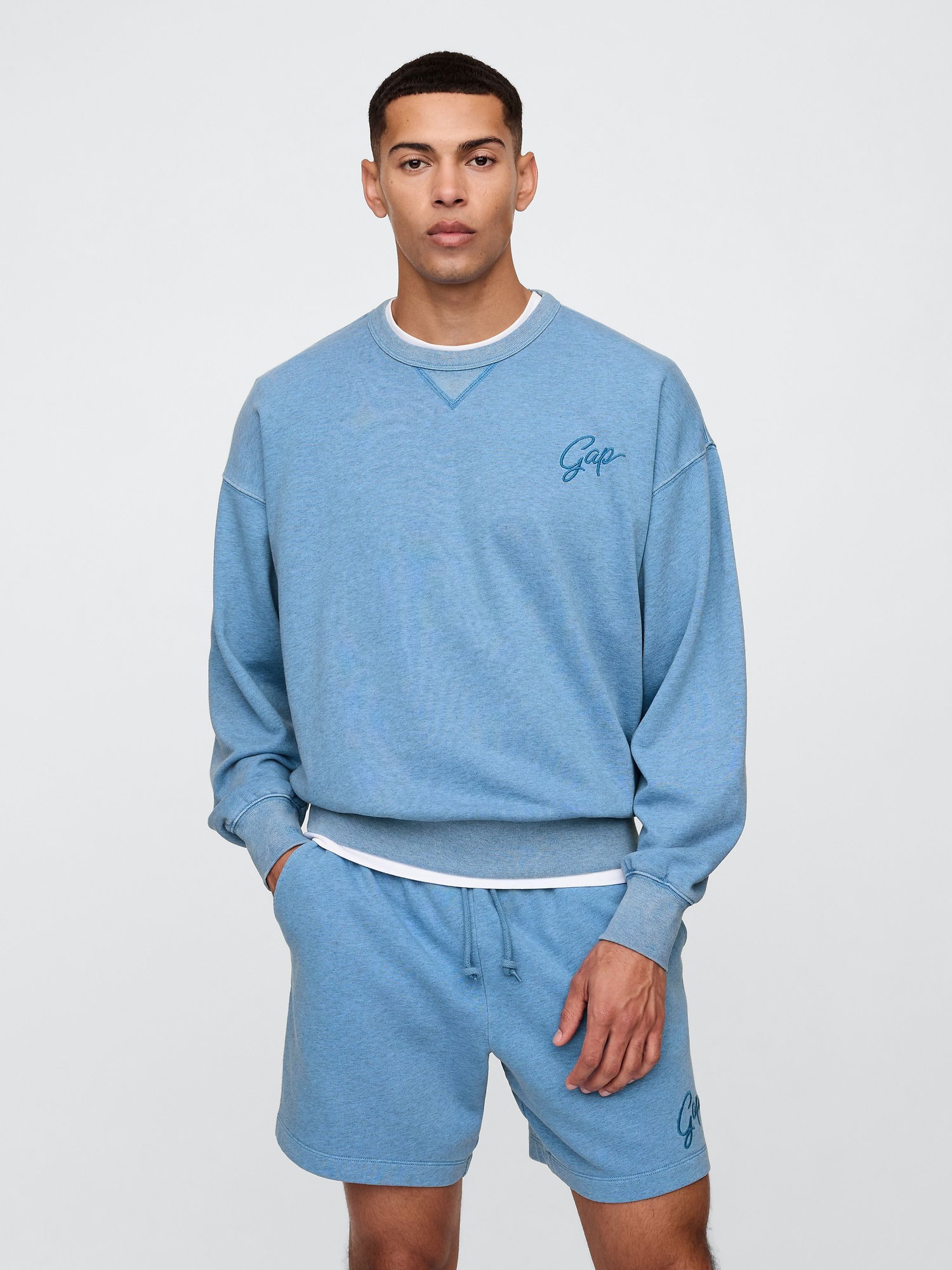 Vintage Soft Oversize Gap Logo Sweatshirt product image
